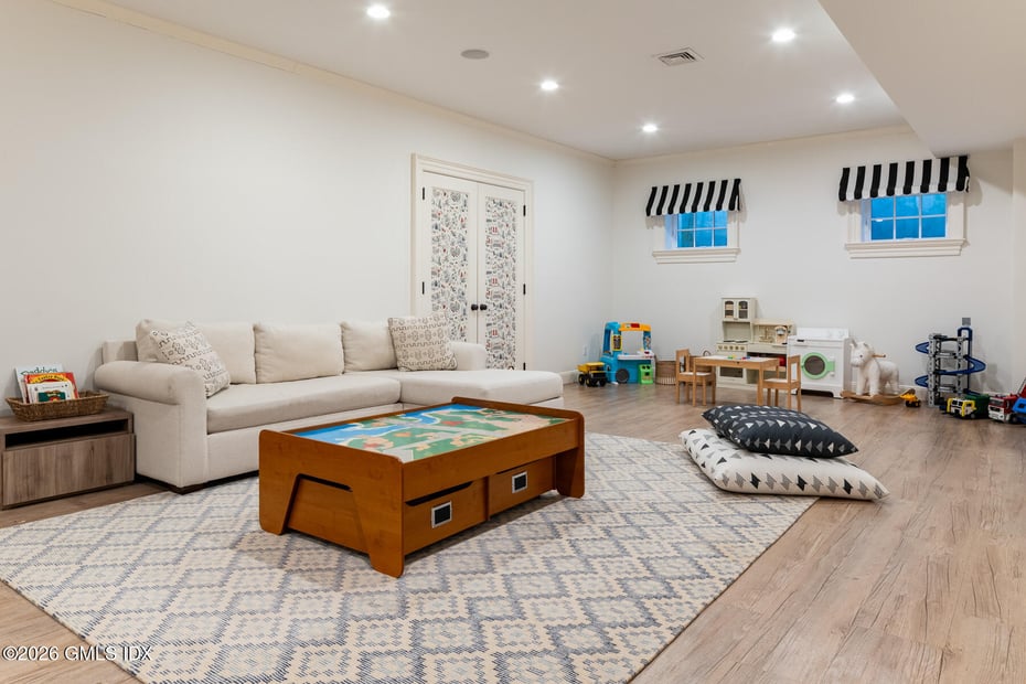 45 Willow Road Photo 23