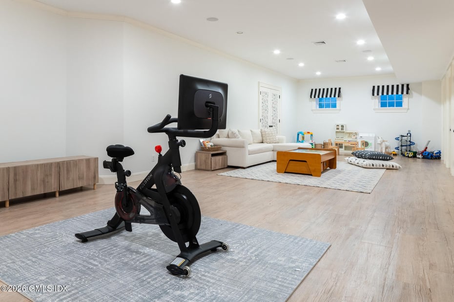 45 Willow Road Photo 26