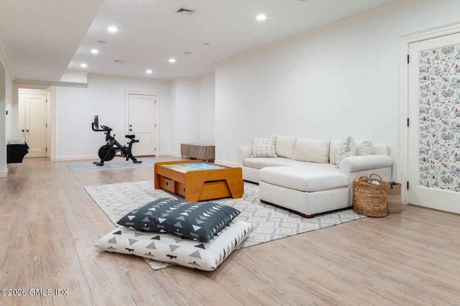 45 Willow Road Photo 24