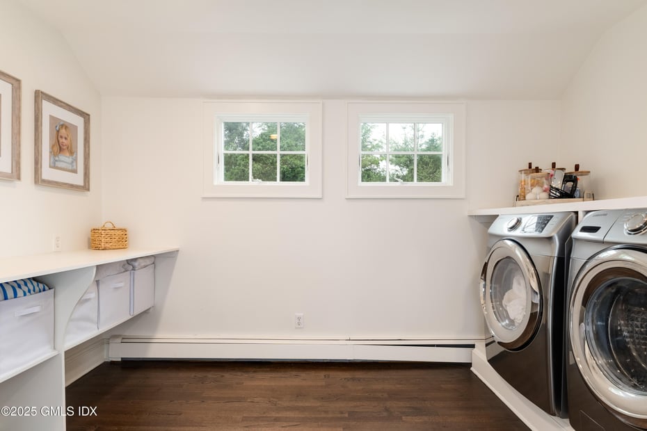 227 Riverside Avenue Photo 18