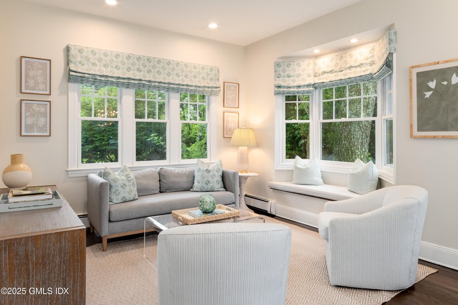 227 Riverside Avenue Photo 9