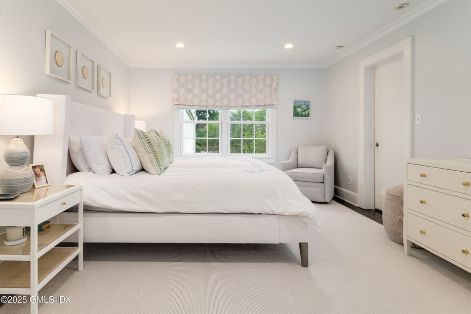 227 Riverside Avenue Photo 13