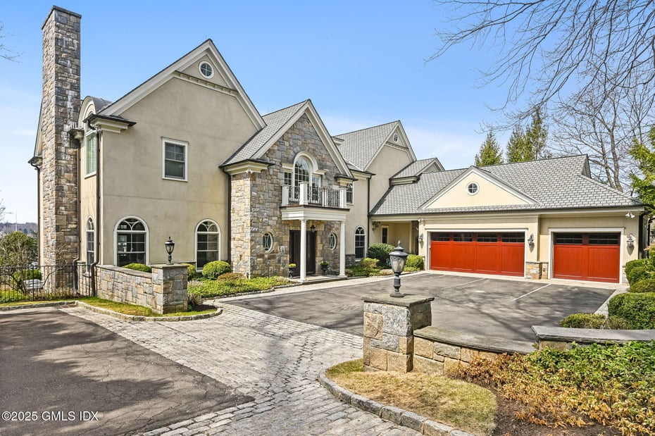 52 Carriglea Drive Photo 4