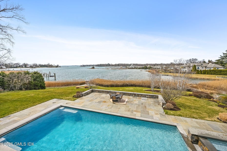 52 Carriglea Drive Photo 3