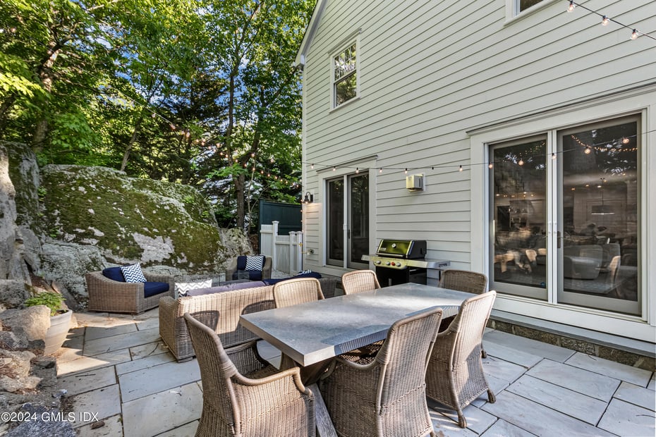 18 Cat Rock Road Photo 45