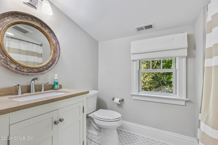 18 Cat Rock Road Photo 42