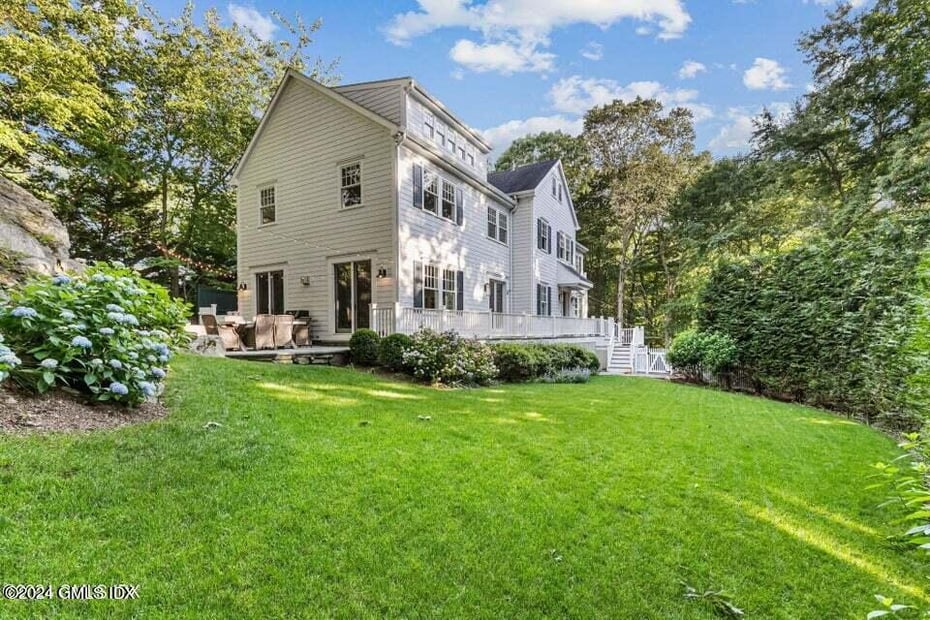 18 Cat Rock Road Photo 5