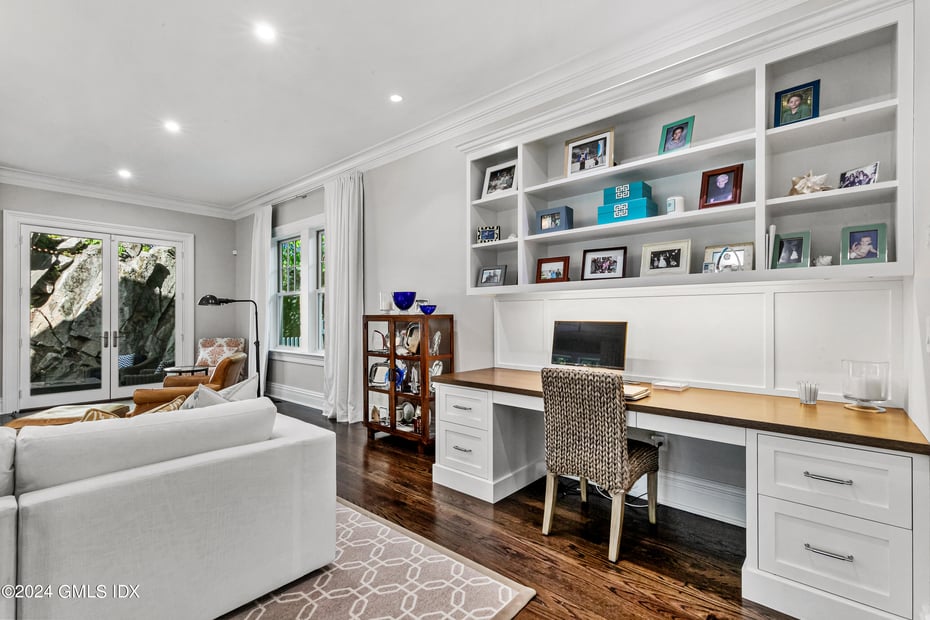 18 Cat Rock Road Photo 18