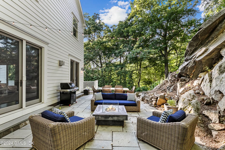 18 Cat Rock Road Photo 44