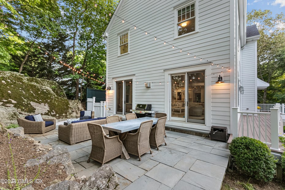 18 Cat Rock Road Photo 46