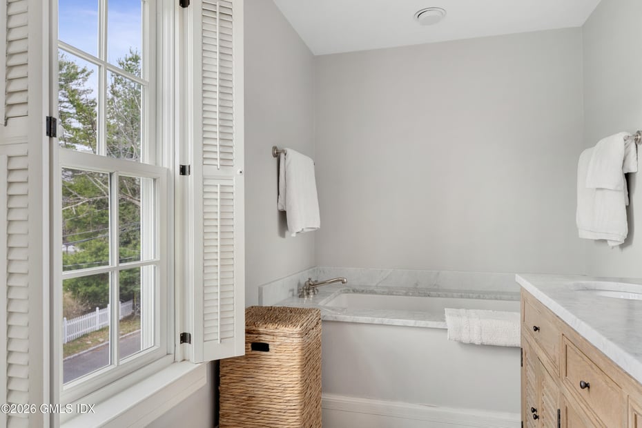 118 Shore Road Photo 17