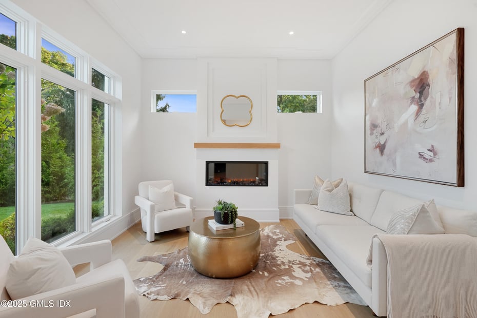 25 Dialstone Lane Photo 10