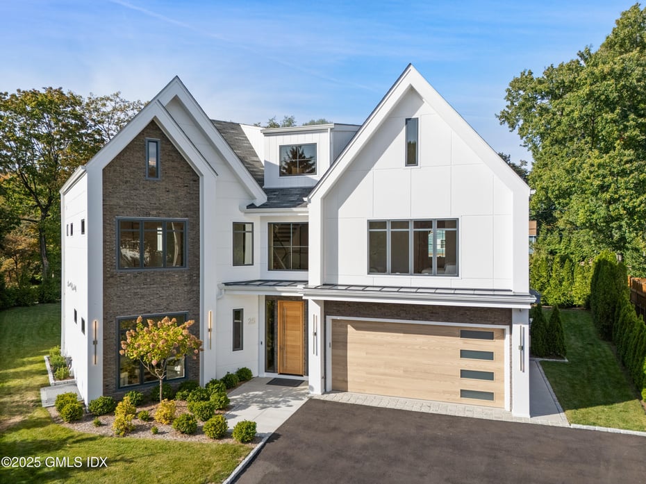 25 Dialstone Lane Photo 1