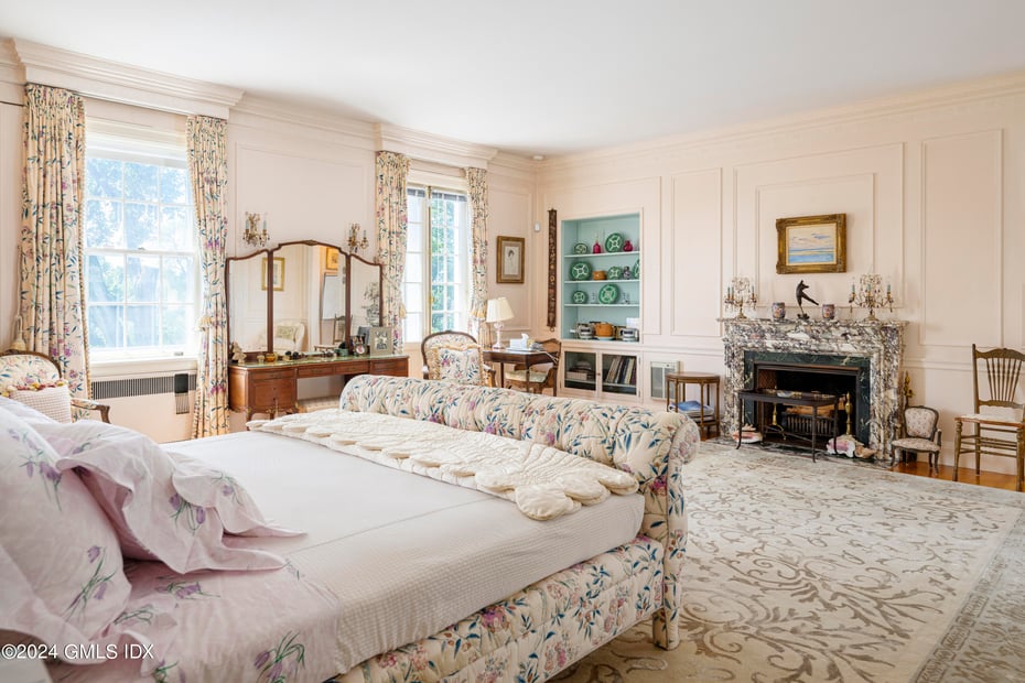 10 Cliffdale Road Photo 23