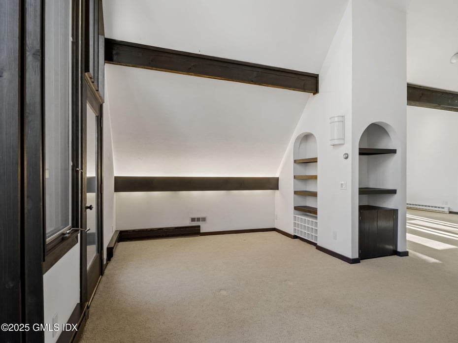 484 Cognewaugh Road Photo 12