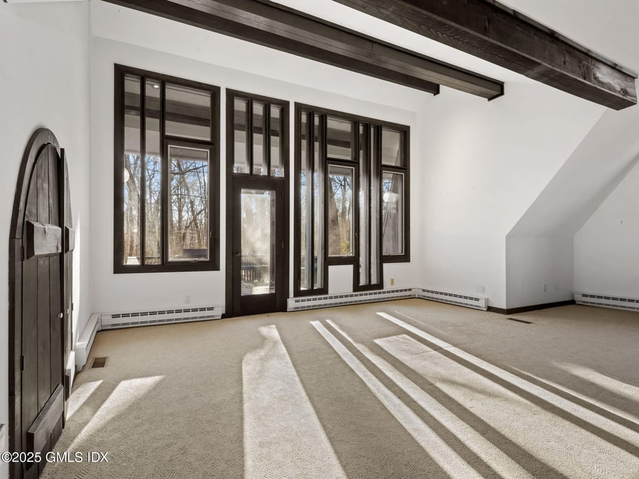 484 Cognewaugh Road Photo 10