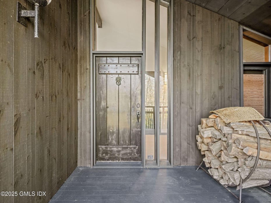 484 Cognewaugh Road Photo 2