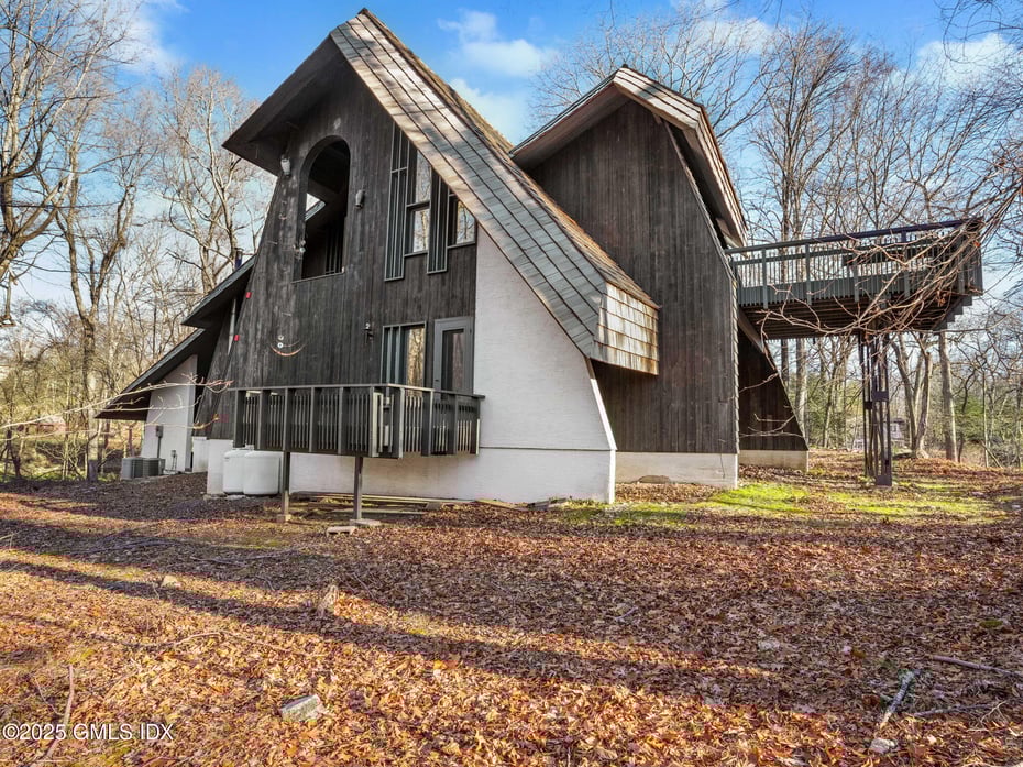 484 Cognewaugh Road Photo 5