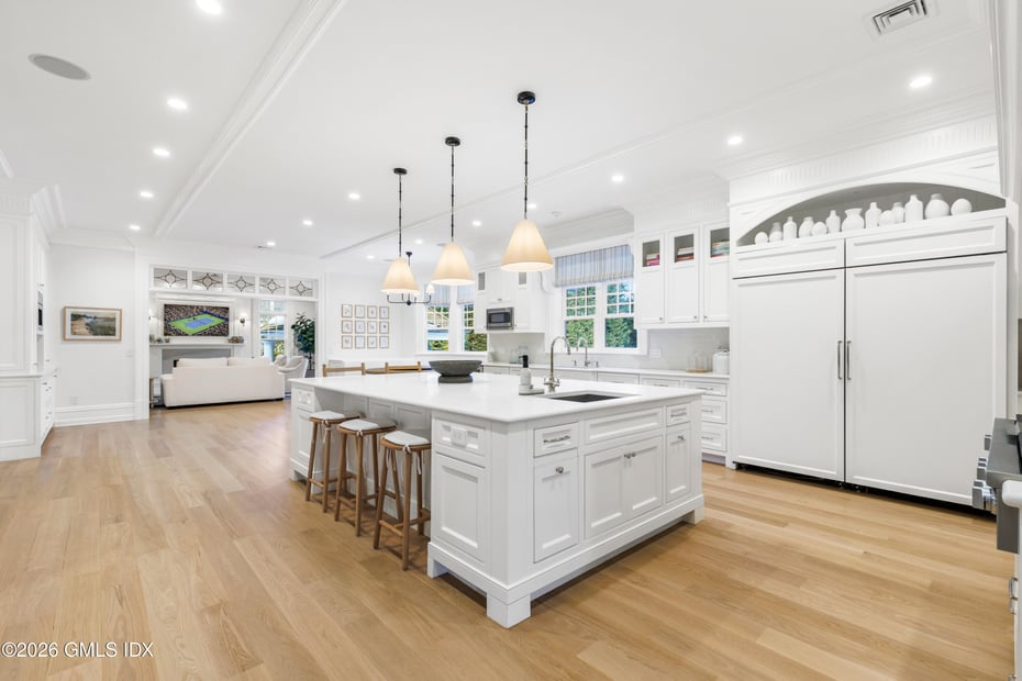 247 Riverside Avenue Photo 7