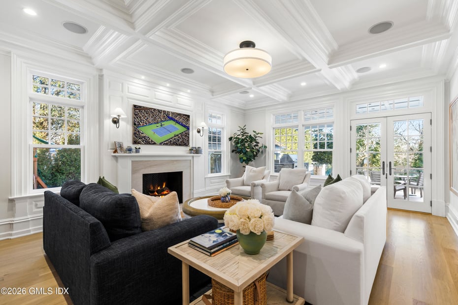 247 Riverside Avenue Photo 12