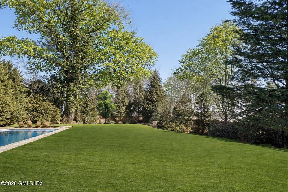 247 Riverside Avenue Photo 38