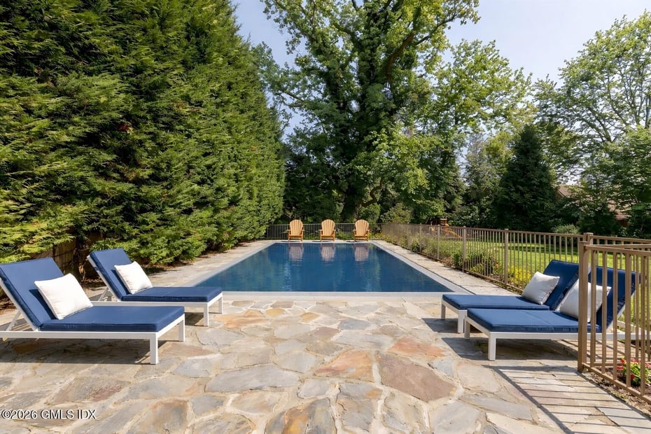 247 Riverside Avenue Photo 37