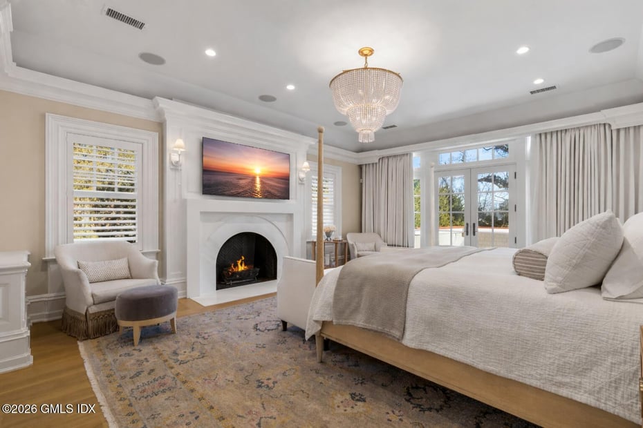 247 Riverside Avenue Photo 18