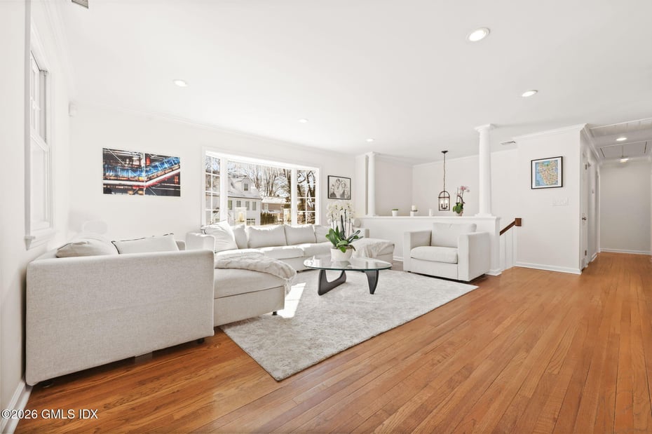 52 Valleywood Road Photo 2