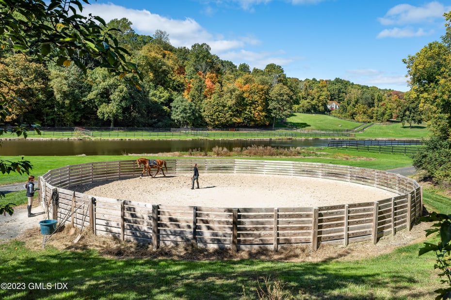 7 Equestrian Ridge Photo 6