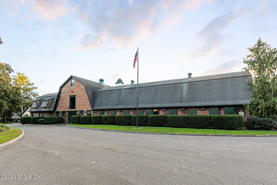 7 Equestrian Ridge Photo 5