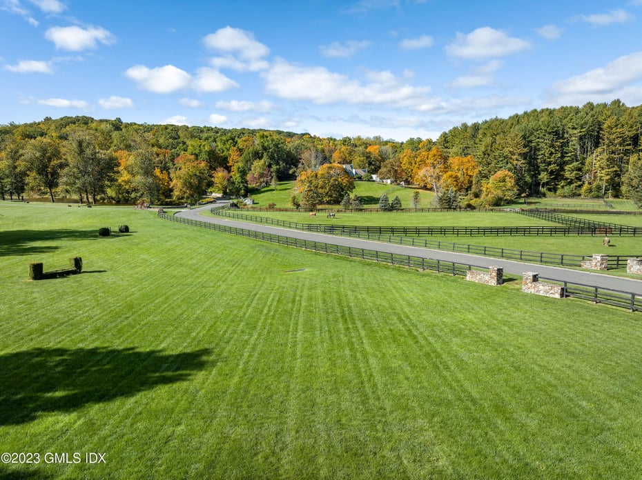 7 Equestrian Ridge Photo 14