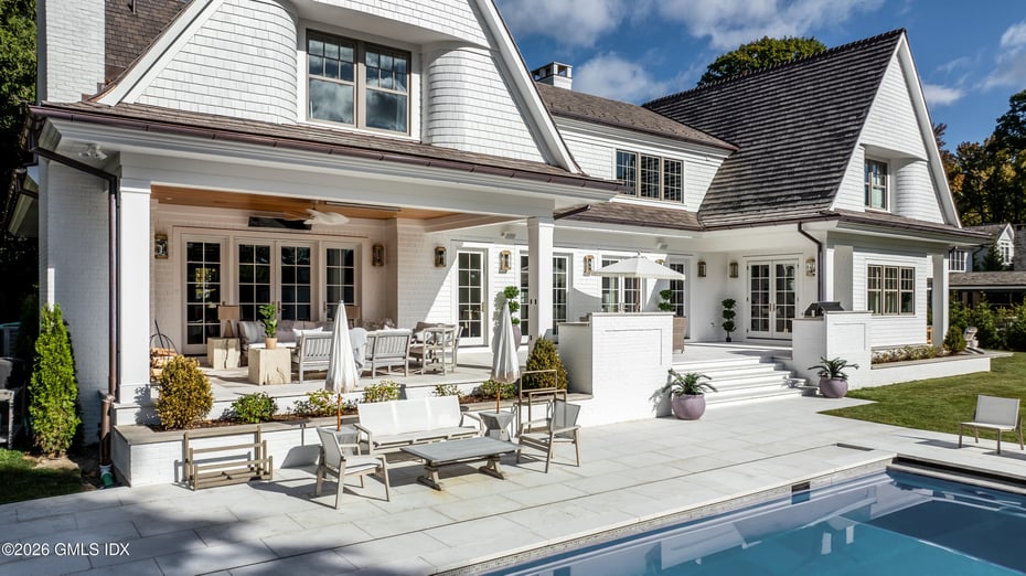 56 Winthrop Drive Photo 3