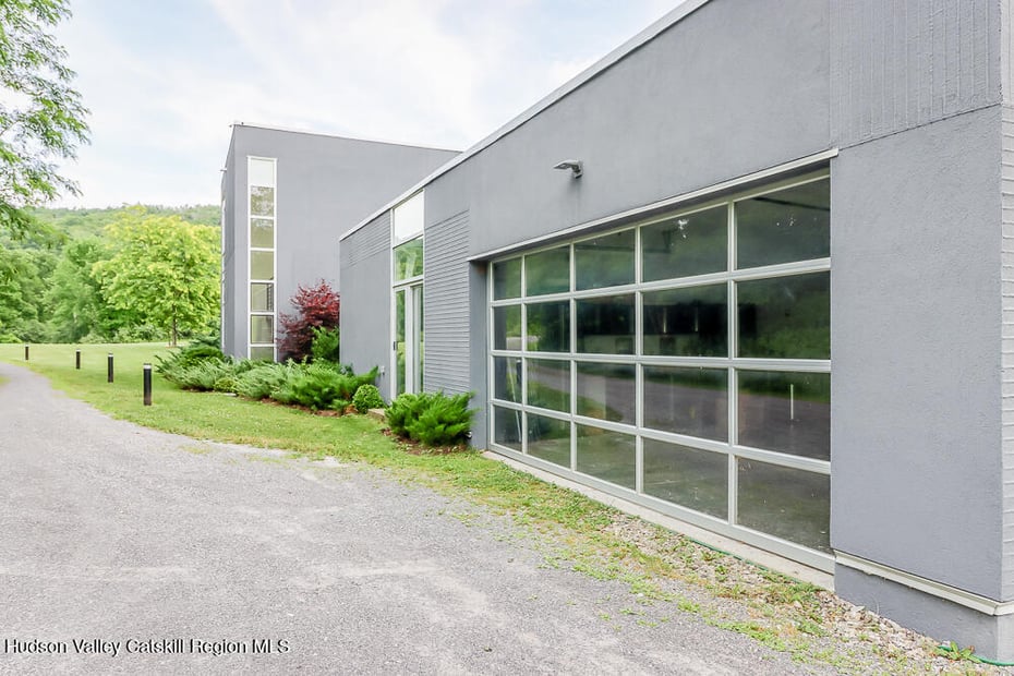 211 Mitchell Street Photo 48