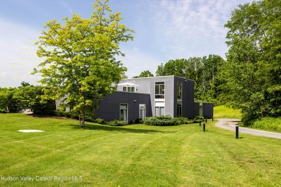 211 Mitchell Street Photo 41