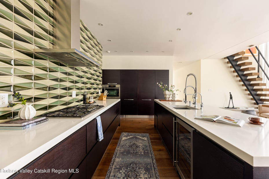 211 Mitchell Street Photo 14