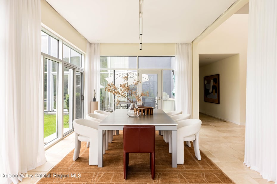 211 Mitchell Street Photo 16