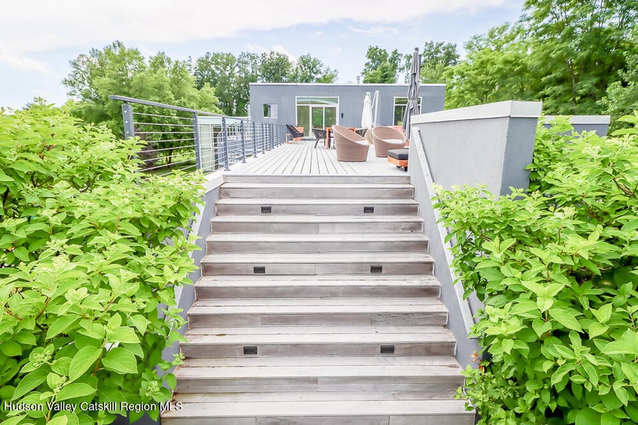 211 Mitchell Street Photo 37