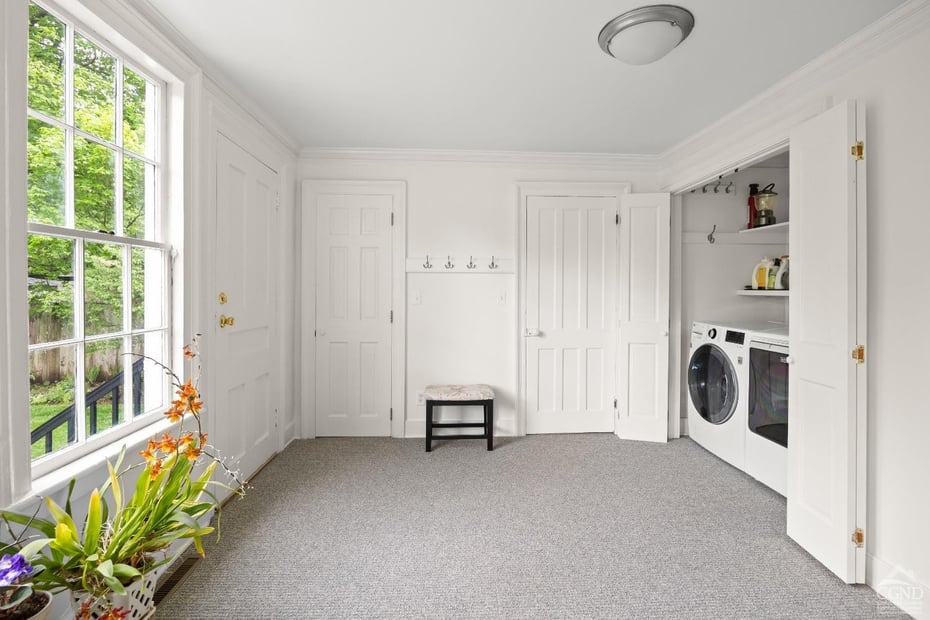 32 Albany Ave Photo 14