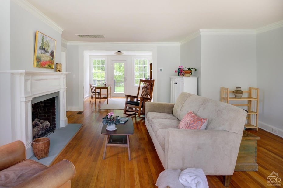 32 Albany Ave Photo 5