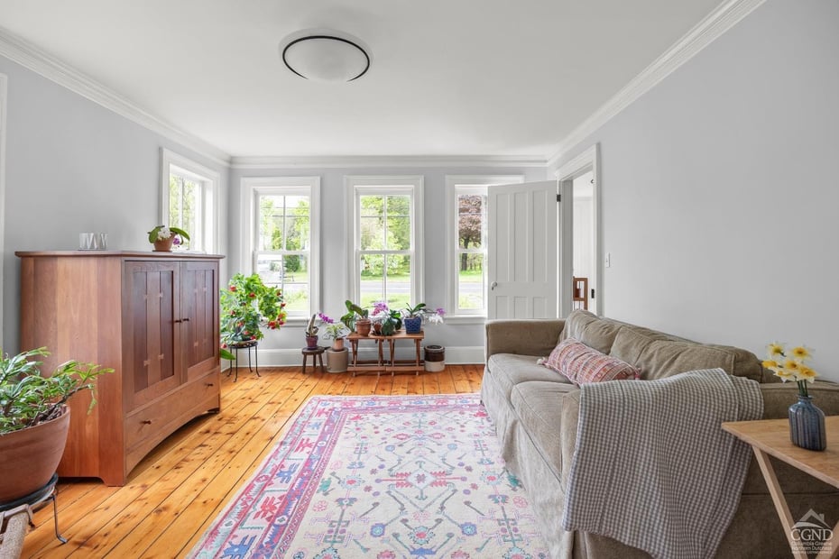 32 Albany Ave Photo 15