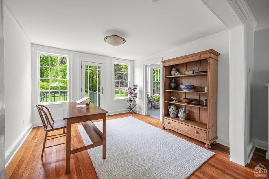 32 Albany Ave Photo 11