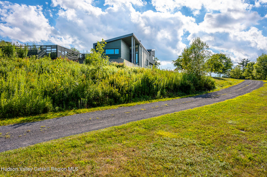 292 White Hill Road Photo 5