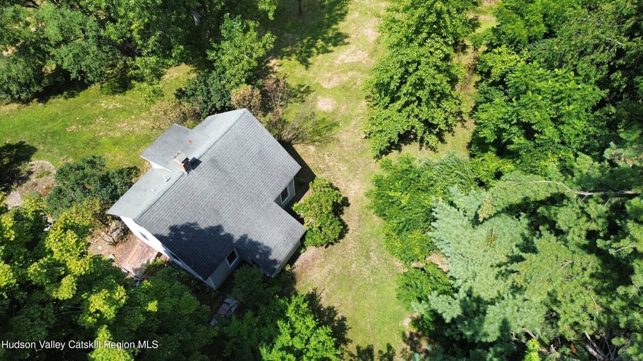 861 Snydertown Road Photo 9