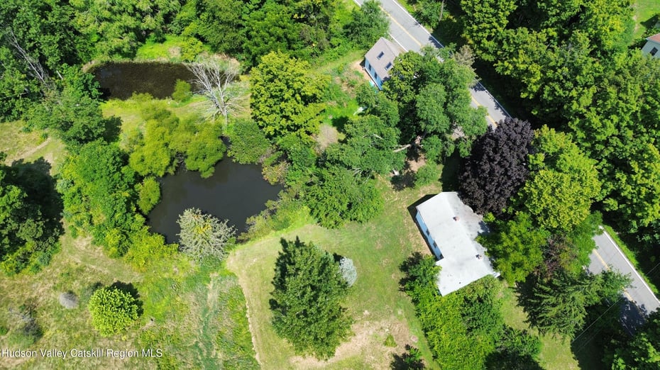 861 Snydertown Road Photo 8