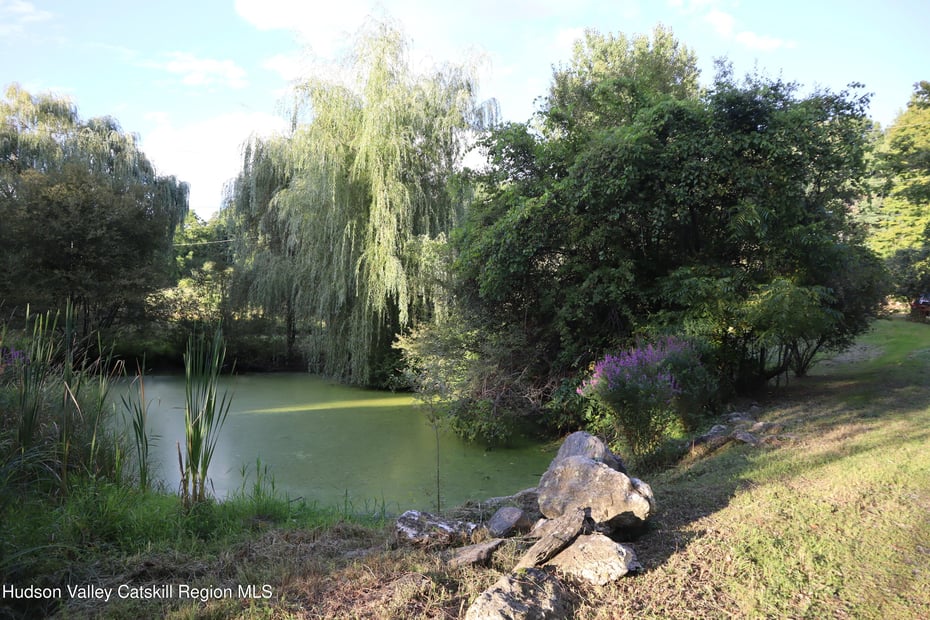 861 Snydertown Road Photo 25