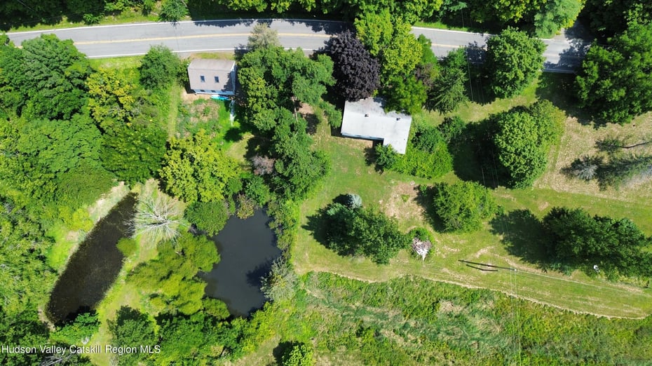 861 Snydertown Road Photo 7