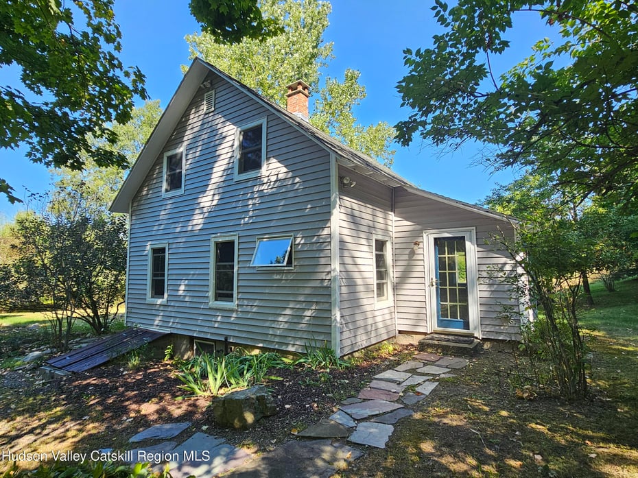 861 Snydertown Road Photo 5