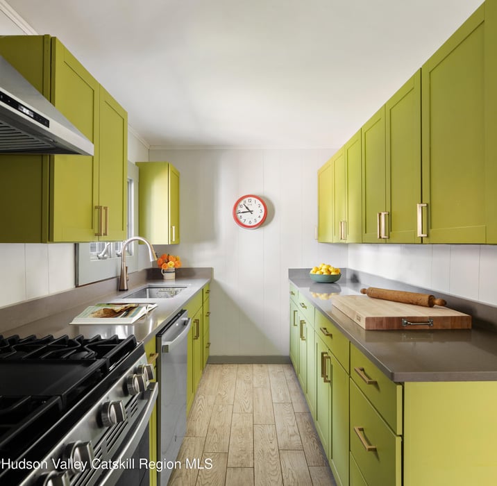 25 Miles Road Photo 5