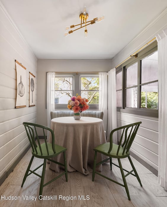 25 Miles Road Photo 7