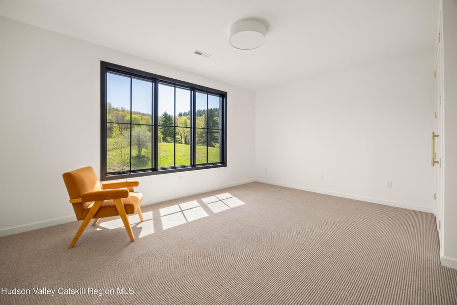 110 Mansfield Road Photo 43